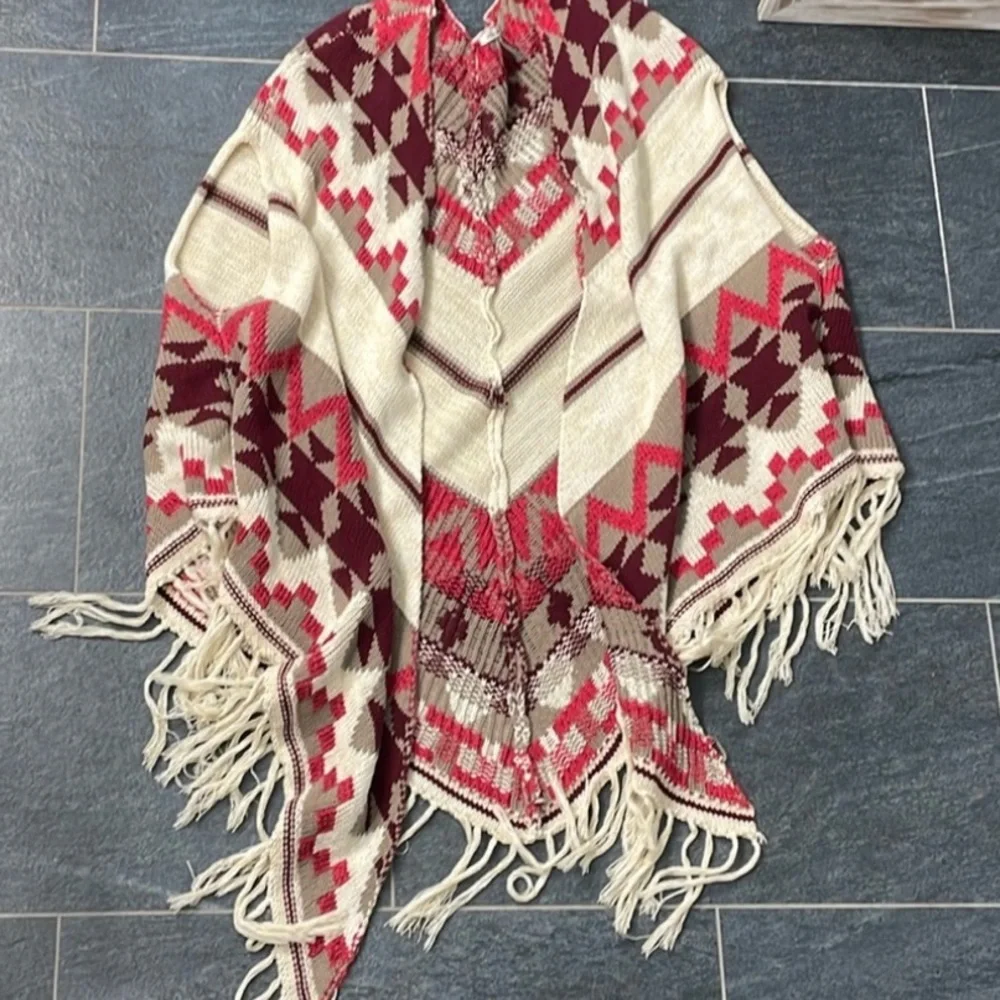 Aztec print Poncho/Shawl - Picture 1 of 6